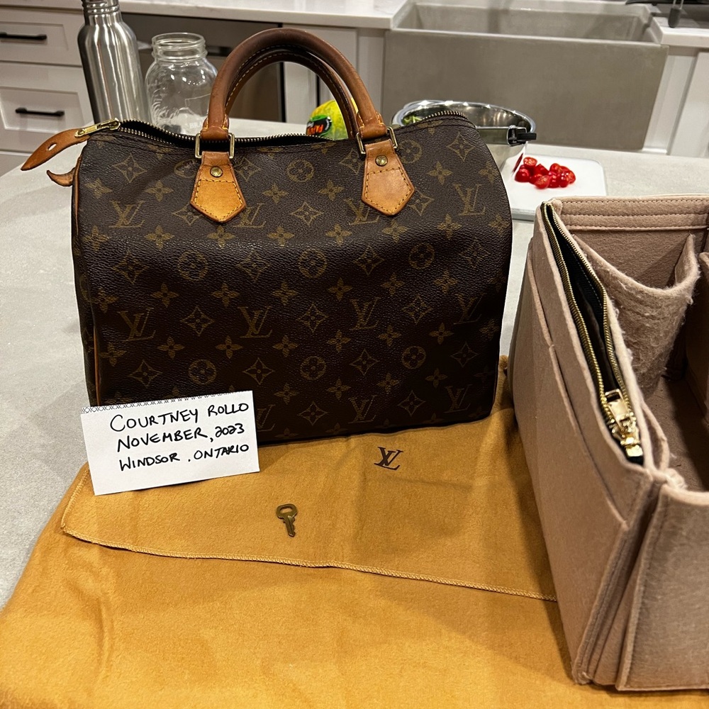 Louis Vuitton Speedy 30